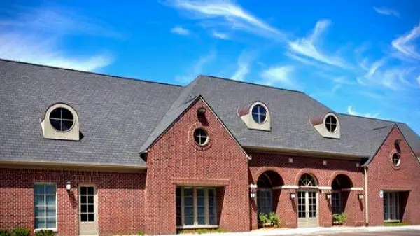  Troy Cosmetic Dentistry Institute