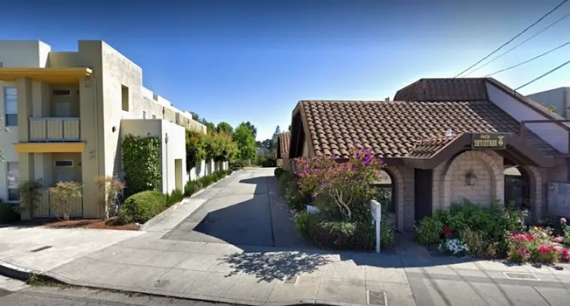 Santa Cruz Alana Thompson DDS- Seabright Dental Studio
