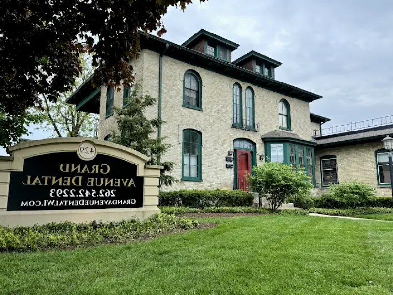 Waukesha Grand Avenue Dental