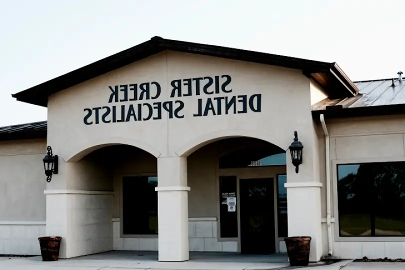 Alligator Dental - Floresville