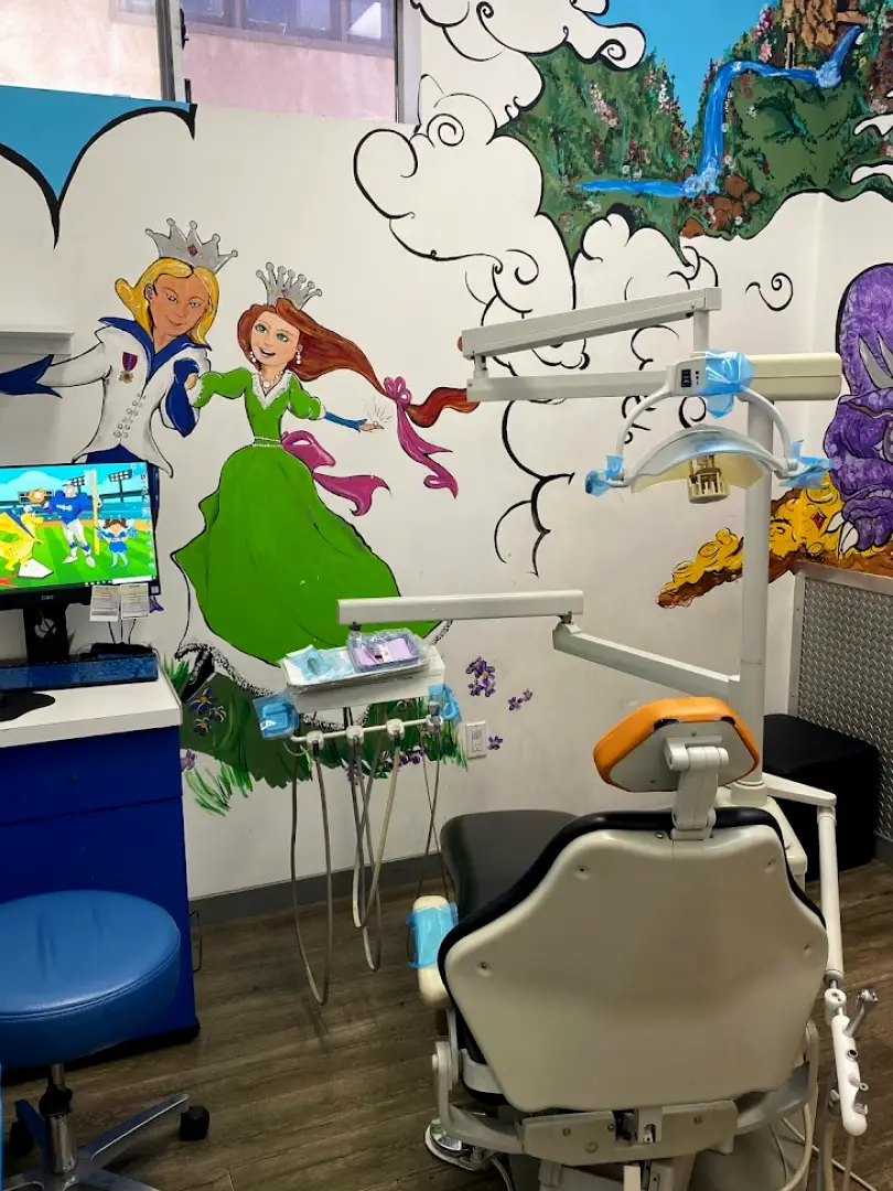 Van Nuys Kids and Teen Dental Place