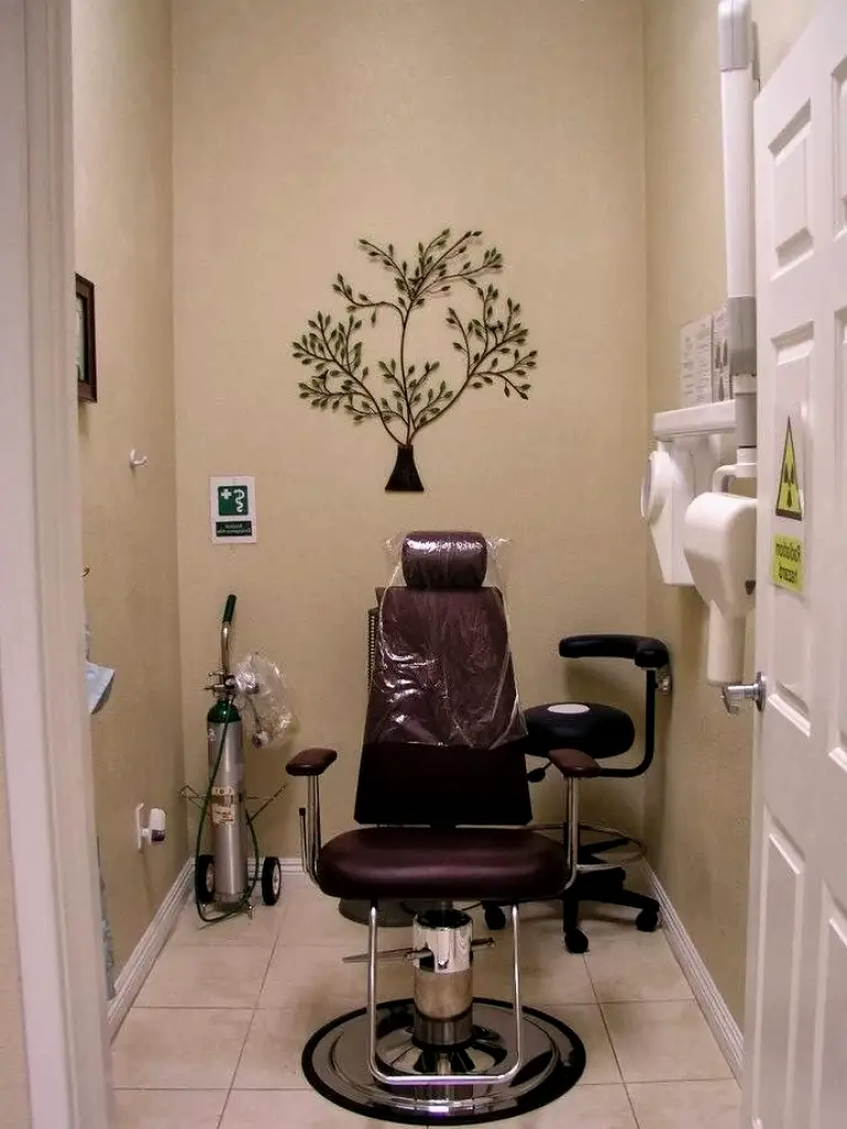  Fontana Happy Dental Practice