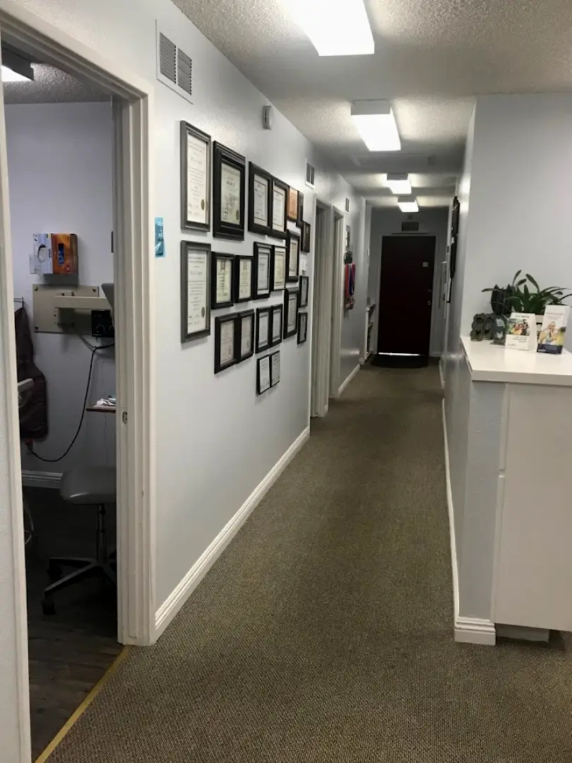 Hemet Dr. Kang Lee, DDS