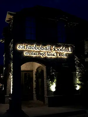 Lubbock Endodontics
