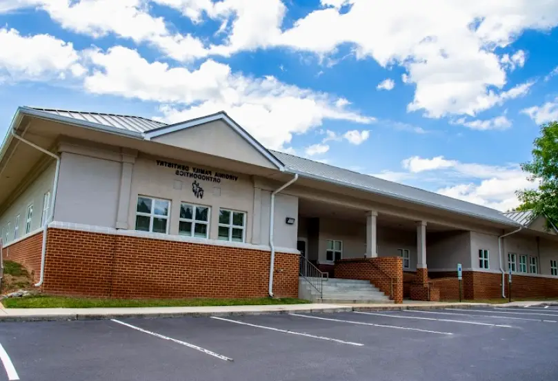  Midlothian Merissa F. Mulé, DDS