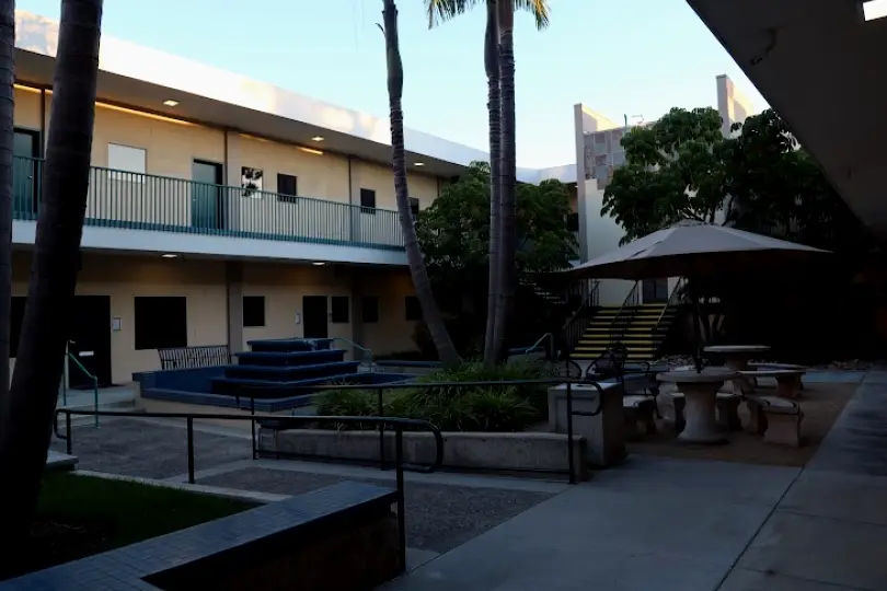 La Mesa GROSSMONT SMILE CENTER