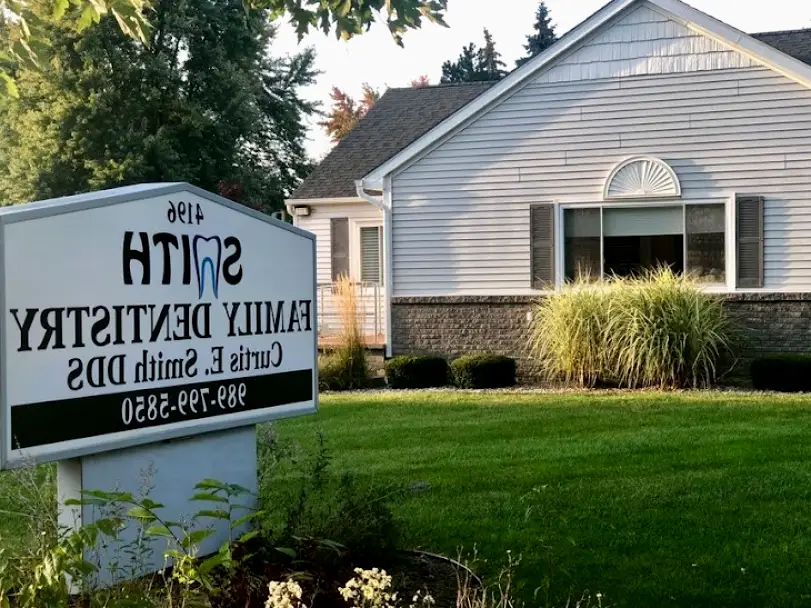  Saginaw Smith Family Dentistry