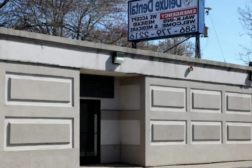  Deluxe Dental Roseville