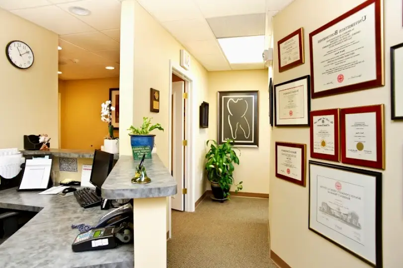 Swampscott Paul S Farsai DMD, LLC