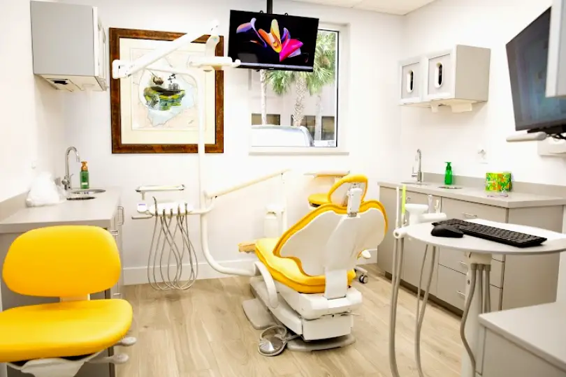  Fort Myers Downtown Dental Truax & McElroy