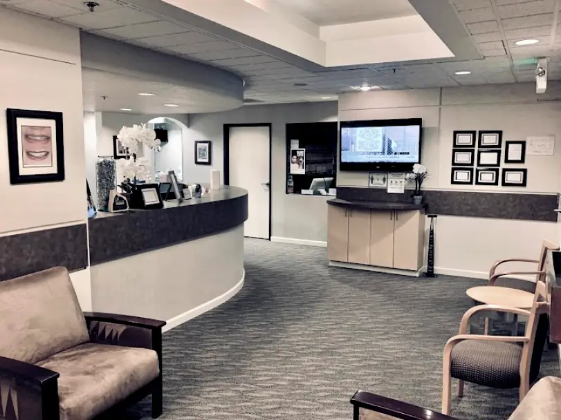 Folsom Steve Longoria, DDS