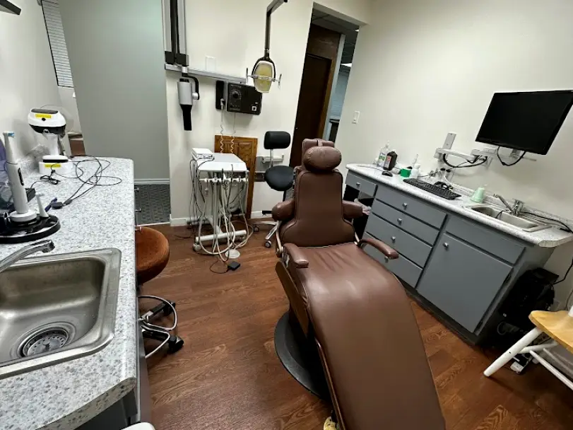  The Centerville Weekend Dentist