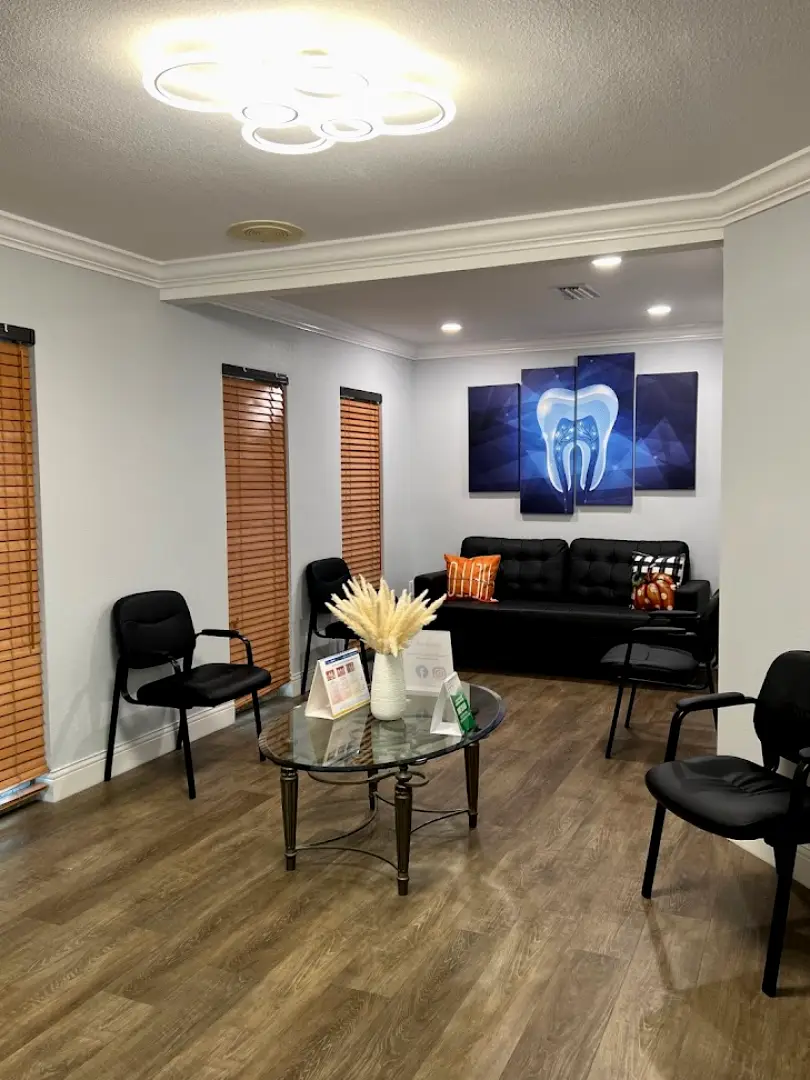  Blue Dental Largo