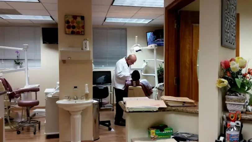 Encino Dr. Moshe Abramovici, DDS