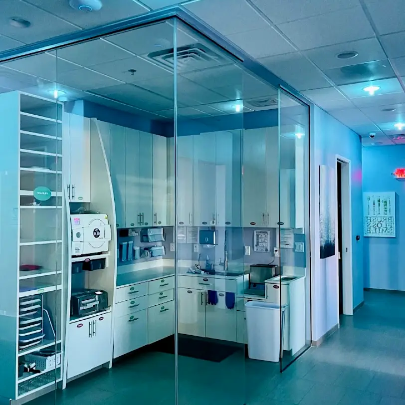  Henderson Smile Shop Dental and Facial Aesthetics