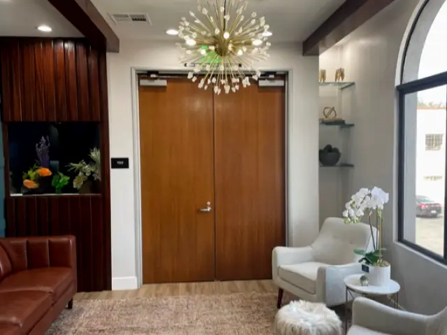 Costa Mesa Lance D Hamilton DDS & Associates