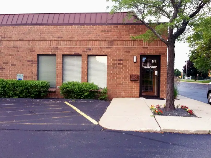Vernon Hills Raymond K. Moy, D.D.S.