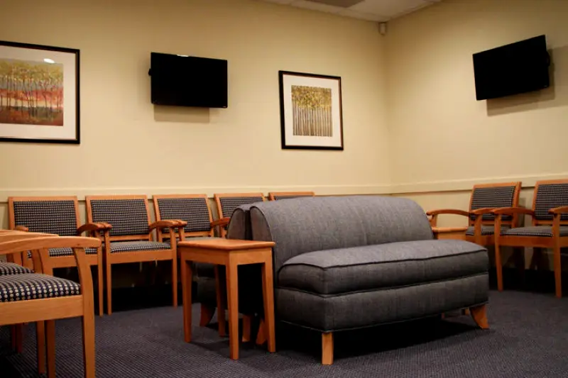 NHOMS: New Hampshire Oral Maxillofacial Surgery - Salem