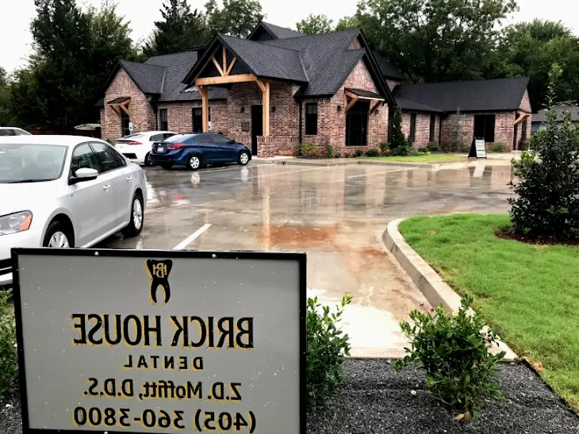 Norman Dr. Zachary D. Moffitt, DDS