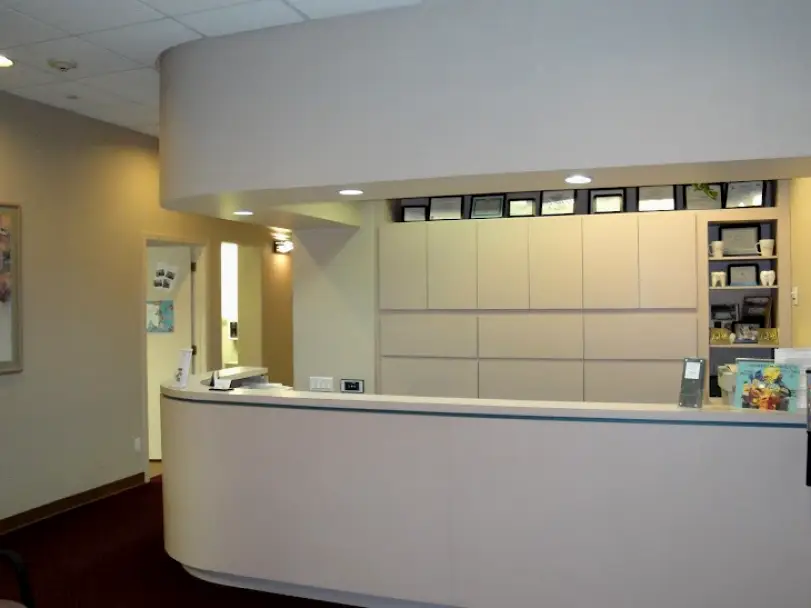 Wantagh Lawrence R Rosenzweig, DDS