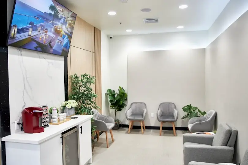 Diamond Bar Diamond Creek Dental, Joseph W Lee DDS