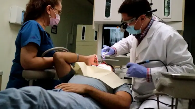 Edinburg Julio C De La Fuente DDS PA / Dental Image