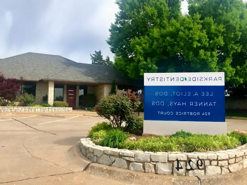 Edmond Dr. Lee A. Eliot, DDS