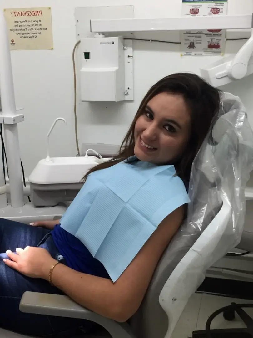  Hollywood Emergency Denture Center