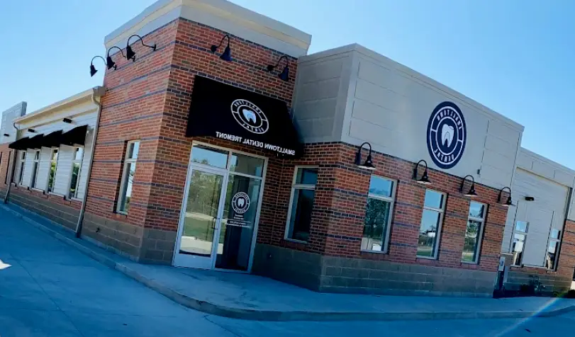 Smalltown Dental Tremont