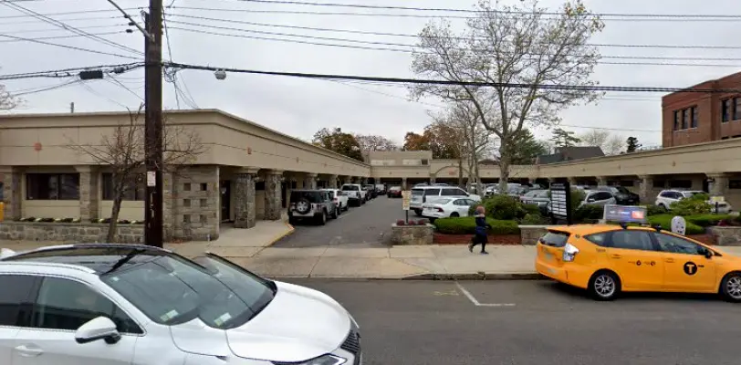  Cedarhurst Goldsamt Bradley D DDS