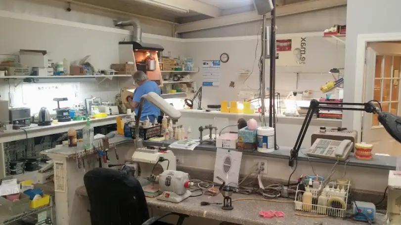  Cleveland Aqudent Dental Lab Inc.
