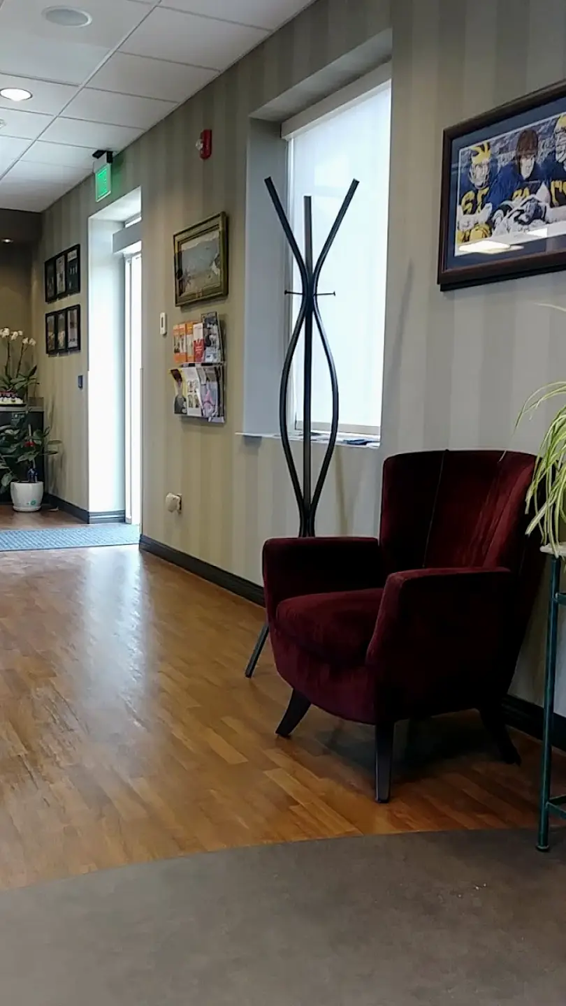  Cleveland Lakewood Periodontics/ Clifford Thomas DDS