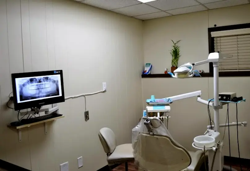  Roselle Urban Smiles Dental P.A.