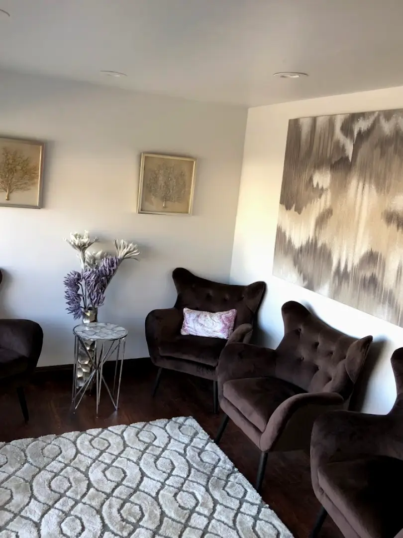  Encinitas Christopher J. Comfort, DDS