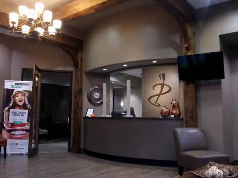 Searcy Dr. Joseph R. Scarbrough, DDS