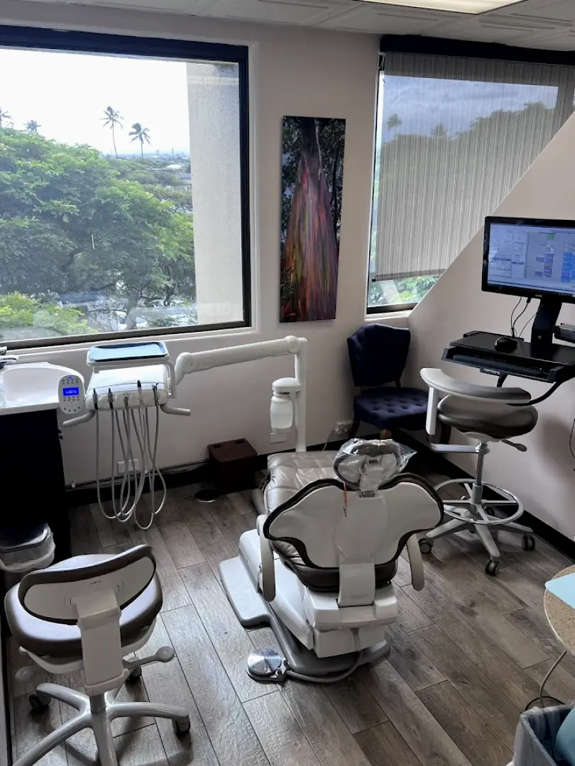Kahului Dental: Dr. Baxter, Dr. Momberg & Dr. Lena
