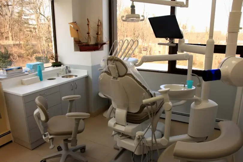 Hartsdale Dr. Martin B. Schapiro, DDS