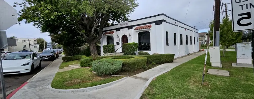 Long Beach LarIssa Family Dental