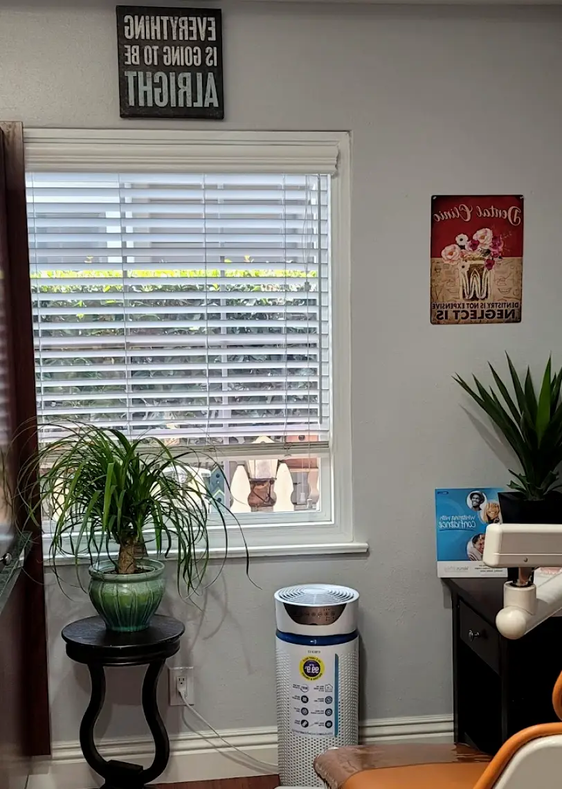  Orange Circle Dental