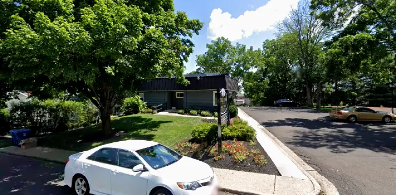Doylestown Scarazzo Robert M DDS