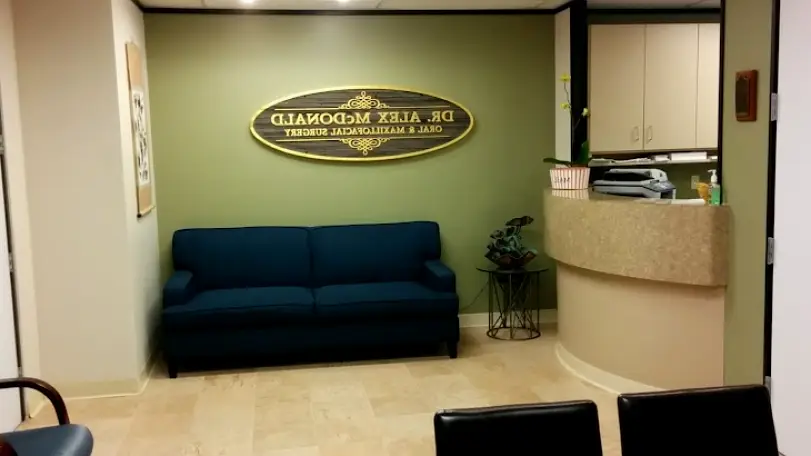  Oakland Alex McDonald, PhD, DDS, Inc.
