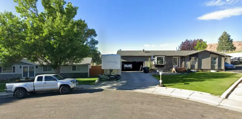 Green River West Donald C DDS