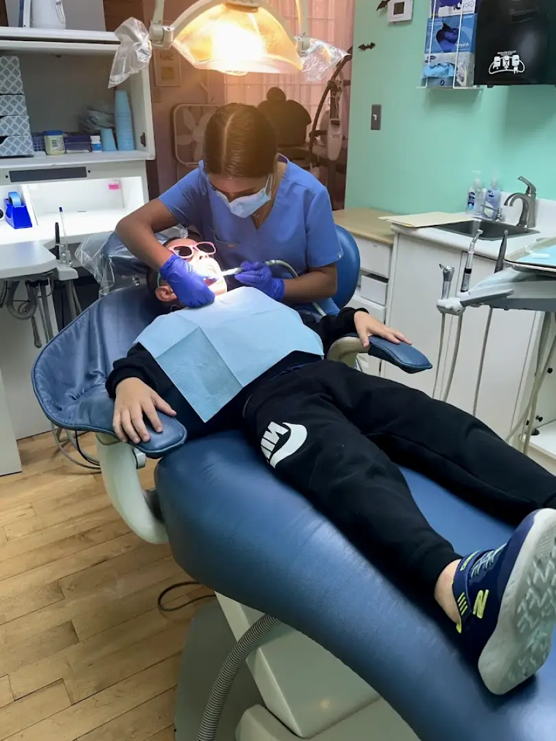 Des Plaines Oakton White Dental Center