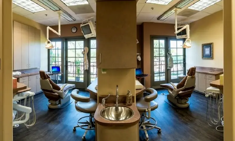 Scottsdale AZ Dentist-Longwill & Lynch Dentistry