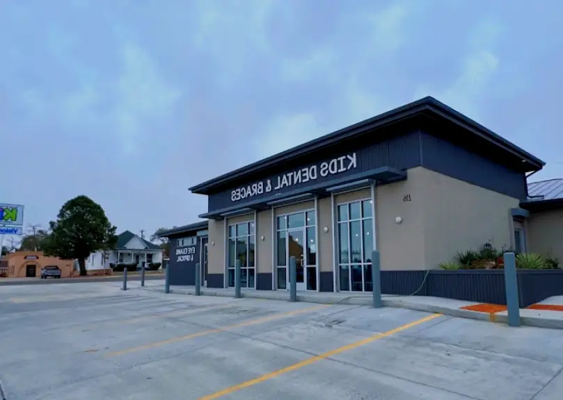La Junta Young at Heart Kids Dental and Braces