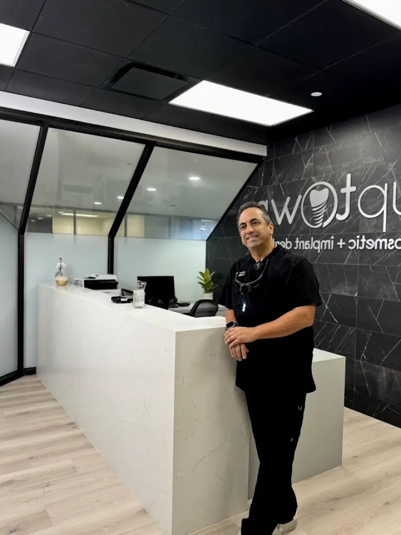 Afton Oaks / River Oaks Area Uptown Cosmetic & Implant Dentistry