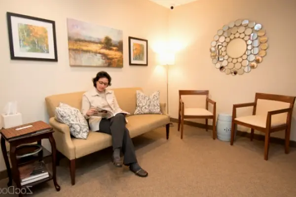 Roslyn John E. Chicvak, DDS Dentistry Done Better