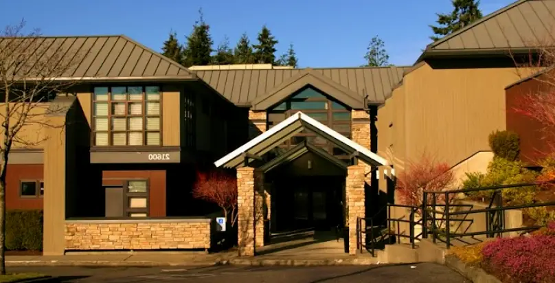 Edmonds Raymond Liu, DDS