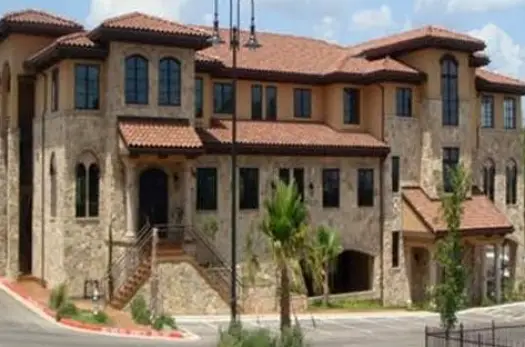 Lakeway Dr Robert D'Alfonso, DDS