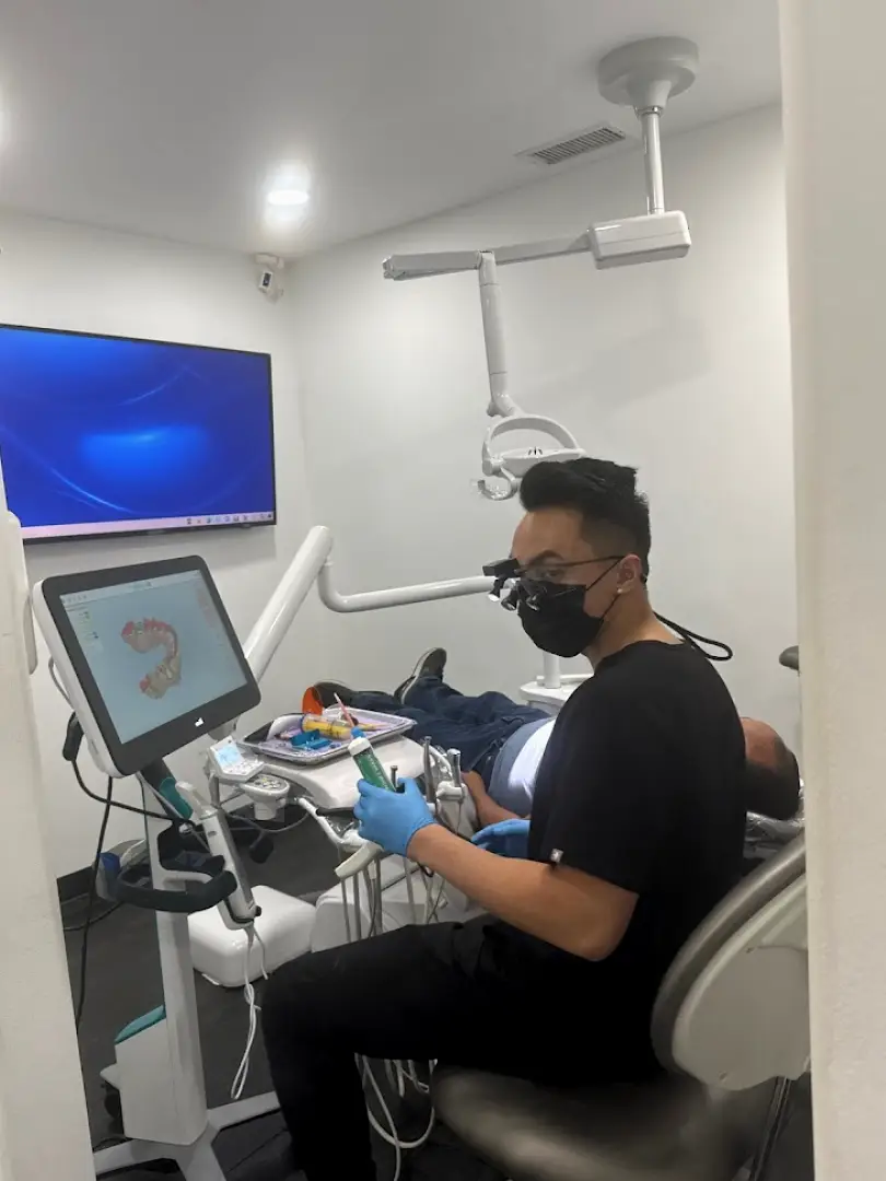 La Puente Emergency Dentist